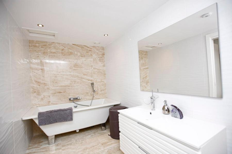 R02 Luxury Apartment In Villa With Pool And Garden Марбелья Екстер'єр фото