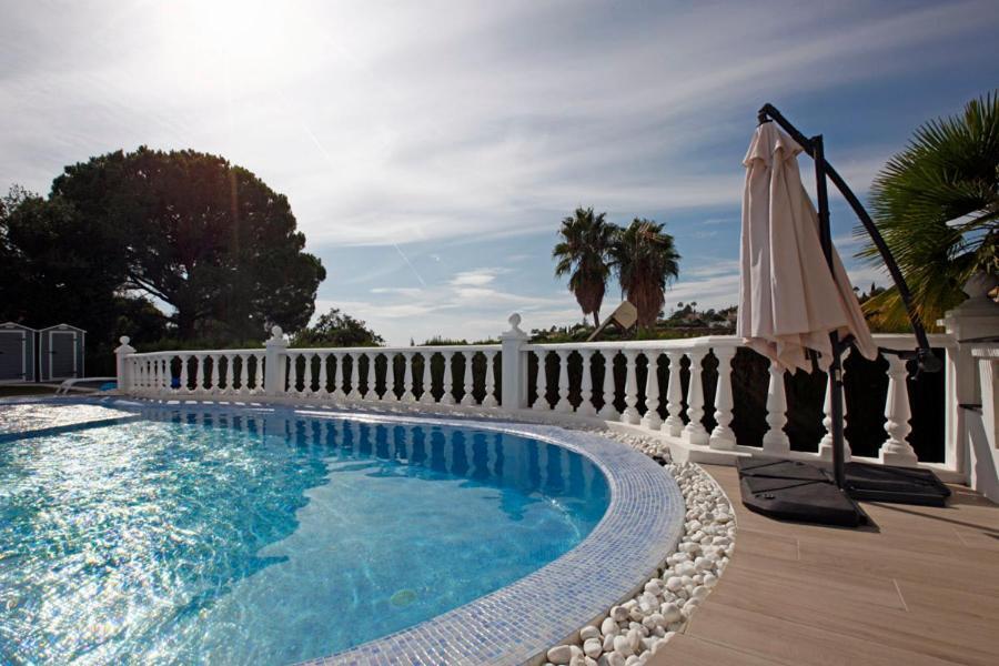 R02 Luxury Apartment In Villa With Pool And Garden Марбелья Екстер'єр фото