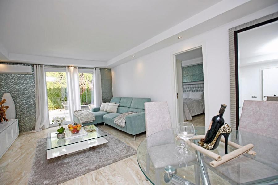 R02 Luxury Apartment In Villa With Pool And Garden Марбелья Екстер'єр фото